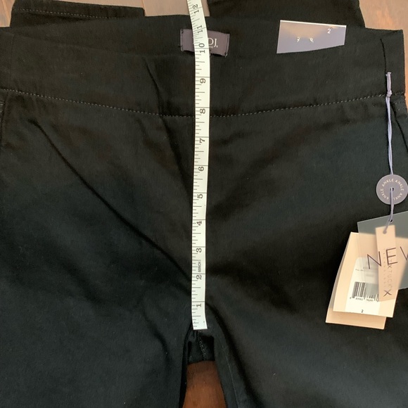 NYDJ size 2 pull on black jeans - Picture 14 of 14